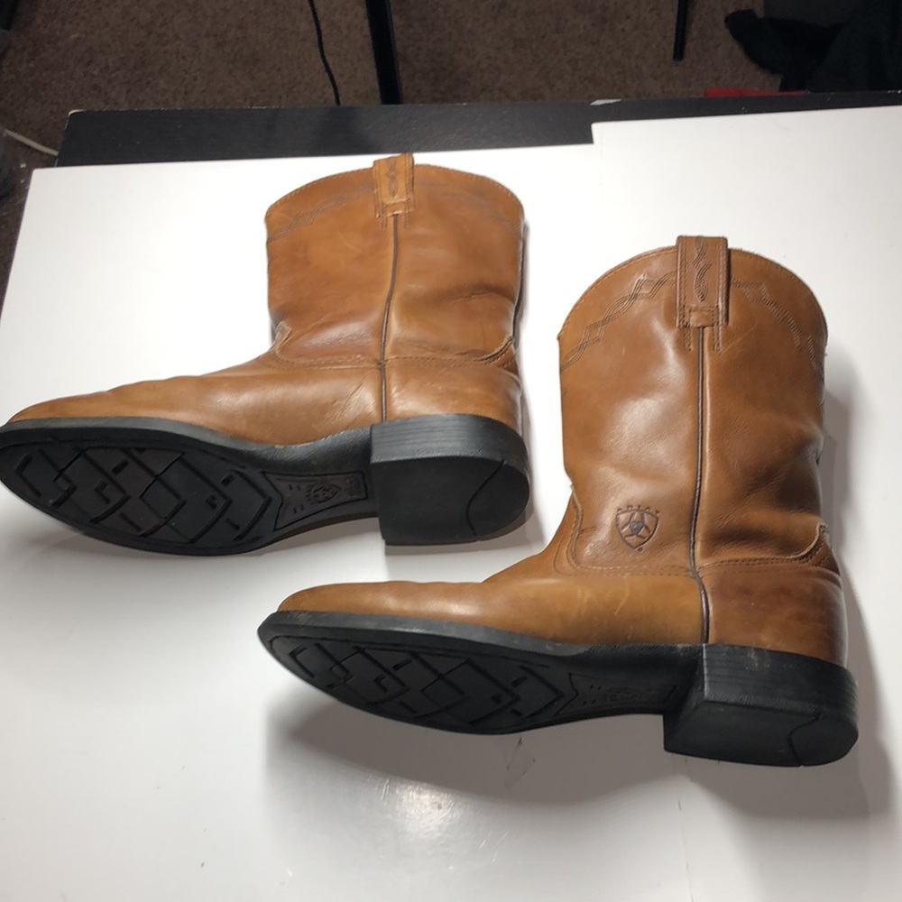 Ariat Women's Tan Leather Hertiage Roper Boot - Picture 2 of 7